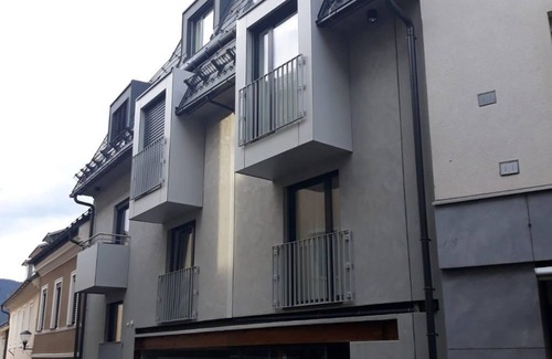 Villach Apartment | Doppelzimmer, Bad, WC, Straßenseitig - City Appartements Villach