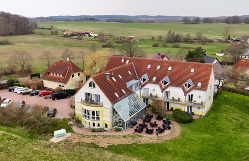 Buschvitz House | Doppelzimmer Komfort Balkon - Inselhotel Kleiner Bodden