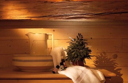 Mellau Apartment | Doppelzimmer Mörzelspitze - Denkmalgeschütztes Haus im Idyllischen Mellau - Nazes Hus