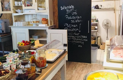 Rust Cottage | Doppelzimmer mit Dusche, WC - Pension Drahteselböck