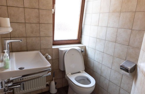 Hollfeld House | Doppelzimmer mit Kleiner Terrasse - Zi. 1 - Gasthof Schrenker