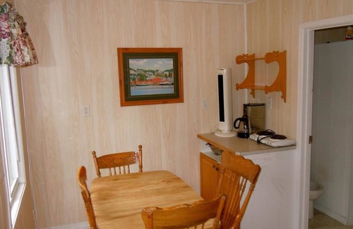 Iroquois Cottage | Doran Bay Resort