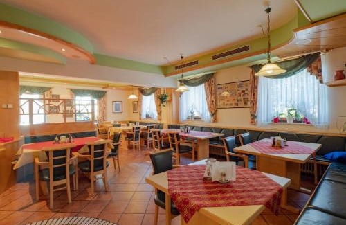 Eltendorf Hotel | Dorf-Zimmer Mirth