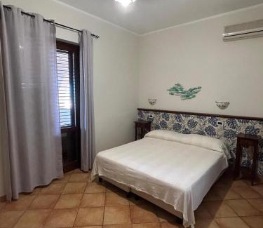 San Nicola l'Arena House | Dormo Da Lia Borgo San Nicola