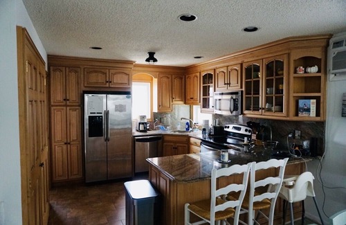 South End House | Double Deck Sunset Views & 3 Block Beach Walk