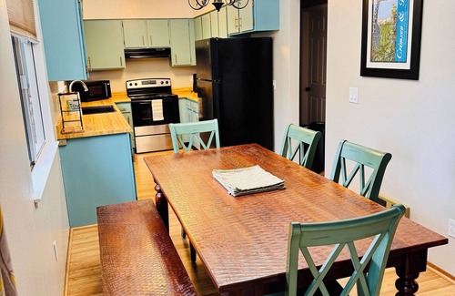 Arnold Cabin | Double Decker Cabin Retreat – Peaceful Getaway in Arnold
