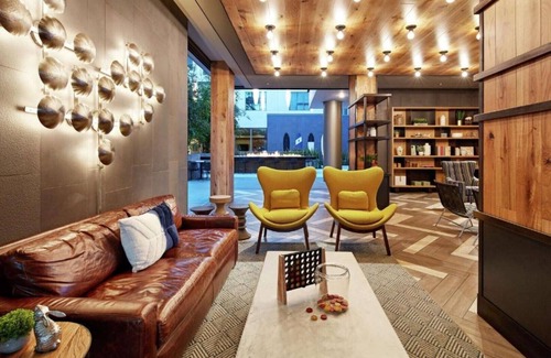 Harborview House | Double Hilton comfort in downtown San Diego