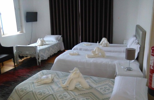 Armamar House | Double or Twin Room with View