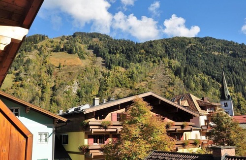 Dorfgastein Cottage | Double room (2 beds) with shower, toilet - trombone, pension