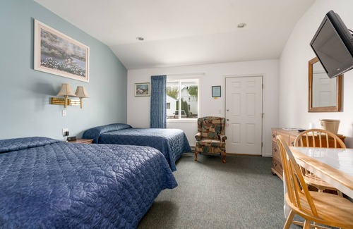 Ogunquit - Wells Cabin | DOUBLE ROOM - 2 DOUBLE BEDS