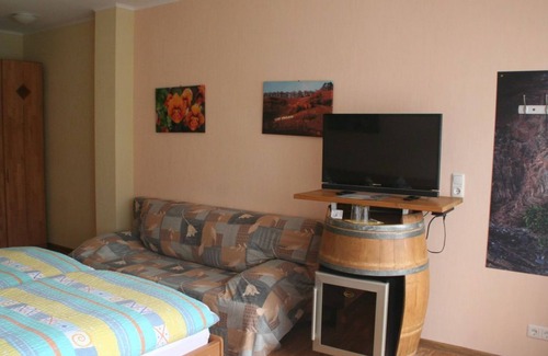 Uerzig Bed & Breakfast | Double room 2 - Wine and guest house Hermann-Josef Schmitz