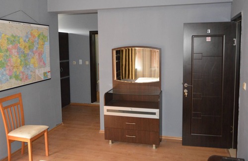 Gyulyovtsa Apartment | Double Room 3 with balcony in Green Valley Guest House - 1