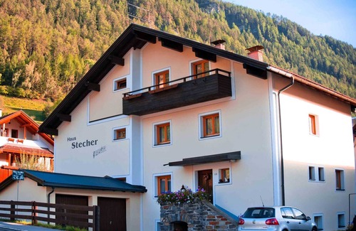 Ried im Oberinntal Cottage | Double room with shower and bath 1 - Haus Stecher