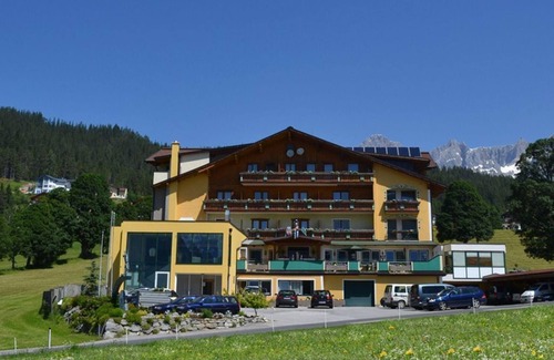 Schladming House | Double room "Dachstein" w. Balcony w. Breakfast - Premium hiking hotel