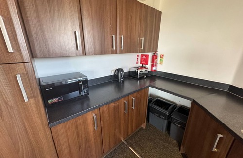 Plymouth Apartment | Double Room @ Derriford Stays by Pureserviced