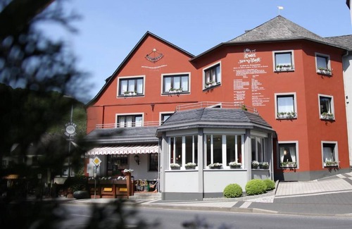 Waldbreitbach House | Double Room for Single Use - Hotel zur Post Waldbreitbach