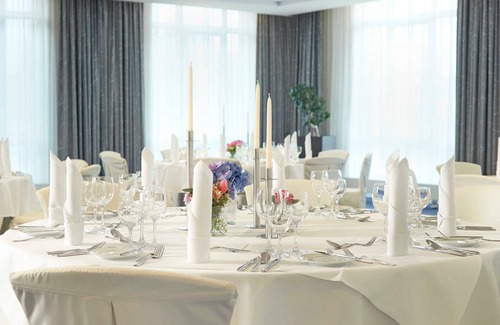 Erfurt Old Town Hotel | Double room fully accessible for wheelchair users - Dorint Hotel am Dom Erfurt