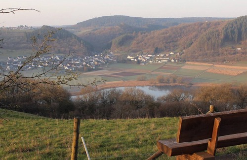 Meerfeld House | Double Room "Garden View" Shower / WC / Balcony - NaturPurHotel Maarblick