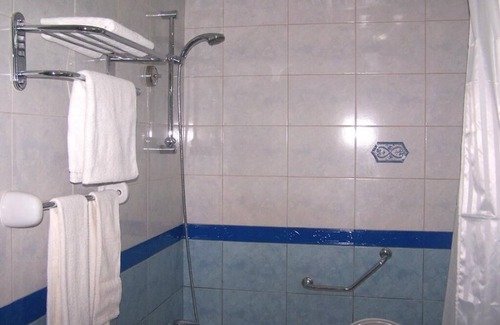 Deira Hotel | Double Room Near by Nesto Hyper Market