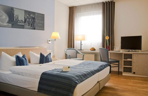 Leipziger Vorstadt House | Double room - non-refundable with breakfast - Hotel Novalis Dresden