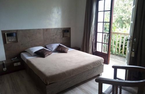 Saint-Paul House | Double room-Standard-Private Bathroom-Terrace-Balcon(vue mer ou jardin)
