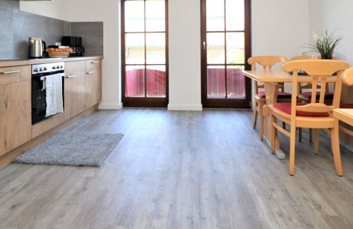 Ostseebad Wustrow Apartment | Double room with balcony and Bodden view directly at the harbor of Wustrow
