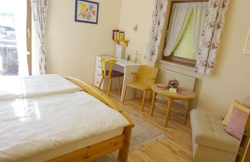 Saulgrub Hotel | Double Room with Bath - Landgasthof "Zum Bayrischen Paradies"