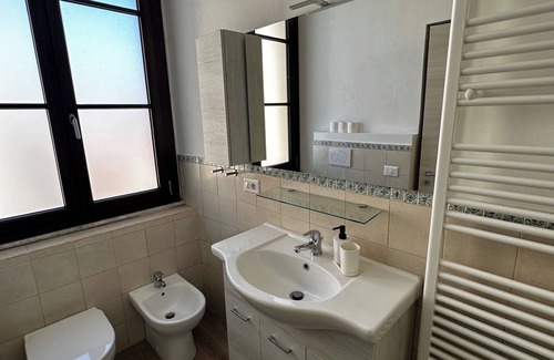 Terralba Apartment | Double Room with private bathroom in Terralba (Oristano) – Ginestra