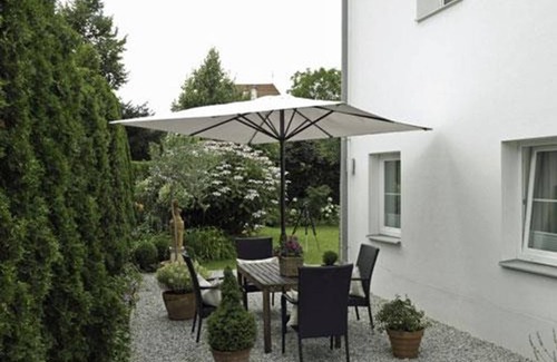 Loretto House | Double room with shower & toilet - B u. B Villaverde