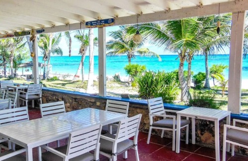 Port Howe Hotel | Double Room without AC, Greenwood Beach Resort