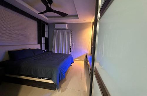 Kampung Bagan Jermal House | Double Storey House at Raja Uda with 3 rooms