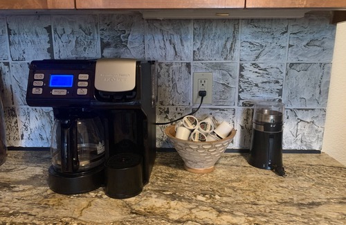 Kellogg Condo | Double Suite, Hillside View