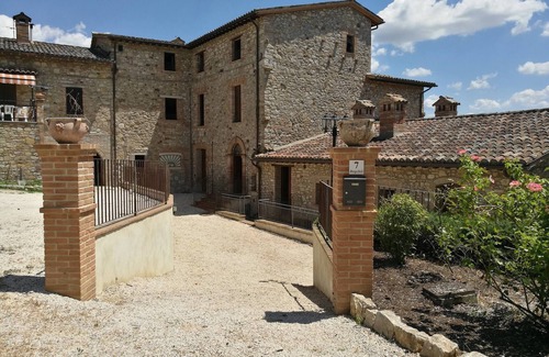 Fratta House | Double Twin Room With Balcony Pool View