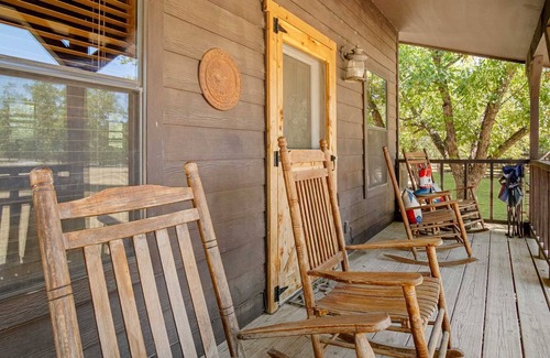Bandera Cabin | Double U Barr Ranch Texan Cabin