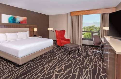 San Bernardino Hotel | DoubleTree by Hilton Hotel San Bernardino