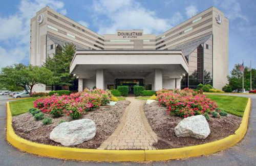 Newark Hotel | DoubleTree by Hilton Hotel Newark Airport