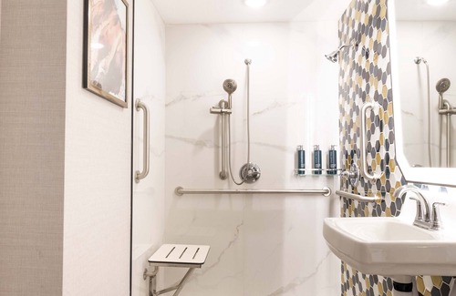 Livermore Hotel | DoubleTree by Hilton Livermore, CA