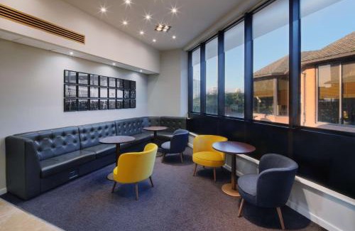 Broadheath Hotel | DoubleTree by Hilton Manchester Airport