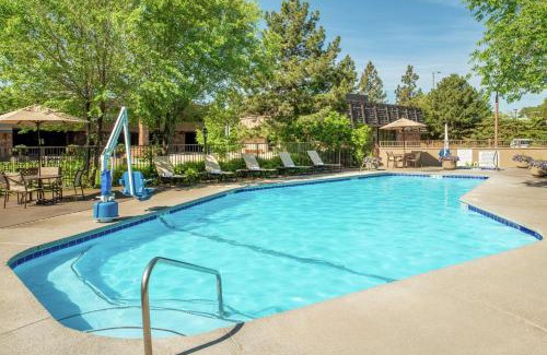 Heart of Missoula Hotel | DoubleTree by Hilton Missoula Edgewater