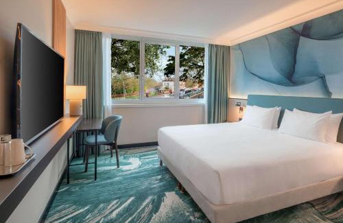 Bougival Hotel | DoubleTree by Hilton Paris Bougival