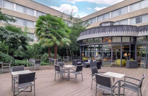 Bougival Hotel | DoubleTree by Hilton Paris Bougival