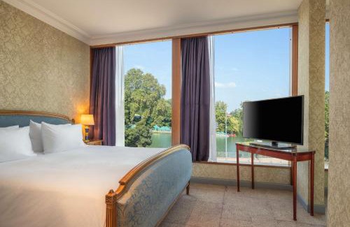 Bougival Hotel | DoubleTree by Hilton Paris Bougival