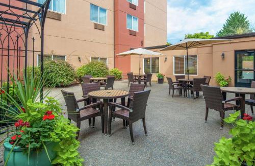 Tigard Hotel | DoubleTree by Hilton Portland Tigard
