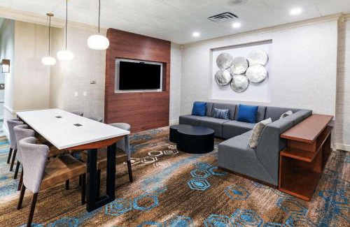 Downtown Tulsa Hotel | DoubleTree by Hilton Tulsa Downtown