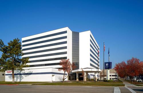 Downtown Salt Lake City Hotel | Doubletree Suites by Hilton Salt Lake City