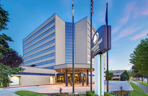 Downtown Salt Lake City Hotel | Doubletree Suites by Hilton Salt Lake City
