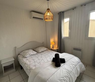 Saint-Saturnin-les-Avignon House | Douceur de vivre en Provence