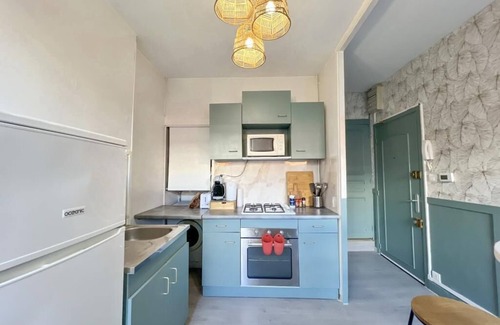 La Gare Apartment | Doux Pavillon - La Canopée: 8min walk from the station