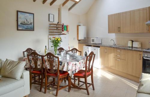 Flamborough House | Dove Cottage - 25117