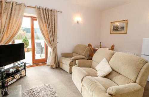 Wing House | Dove Cottage